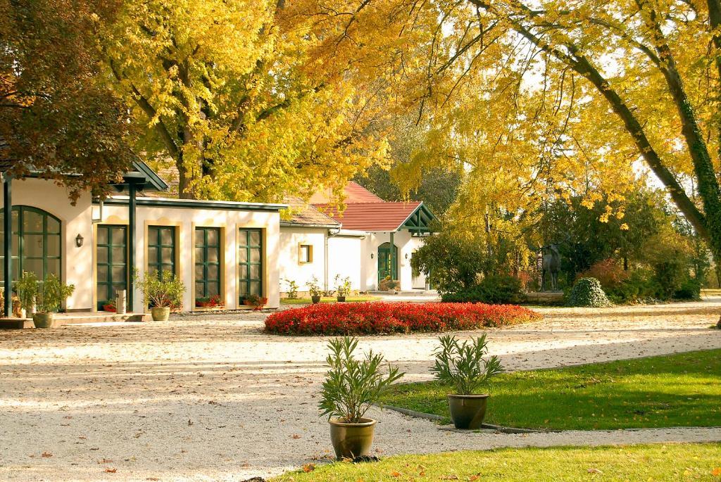 Hubertus Hof Landhotel Balatonfenyves Luaran gambar