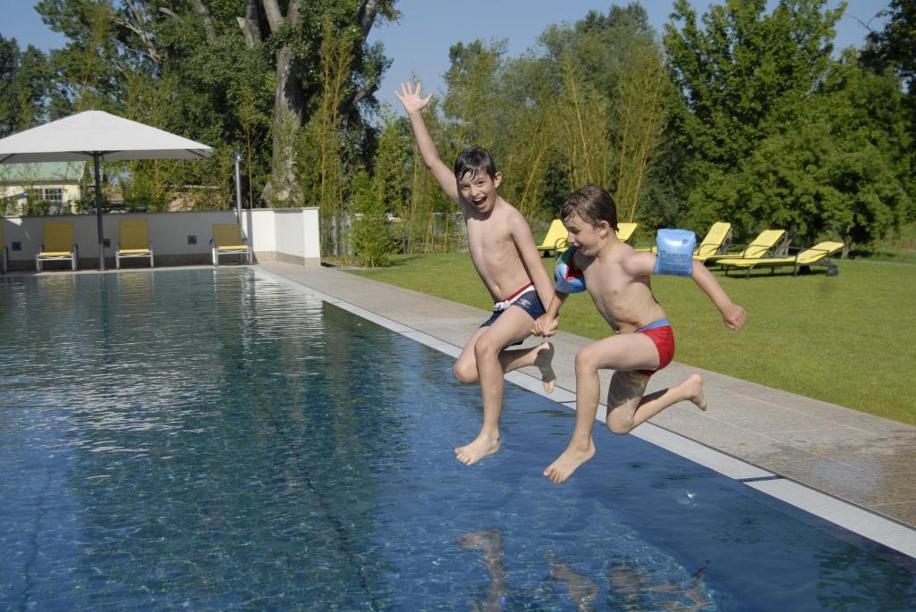 Hubertus Hof Landhotel Balatonfenyves Luaran gambar